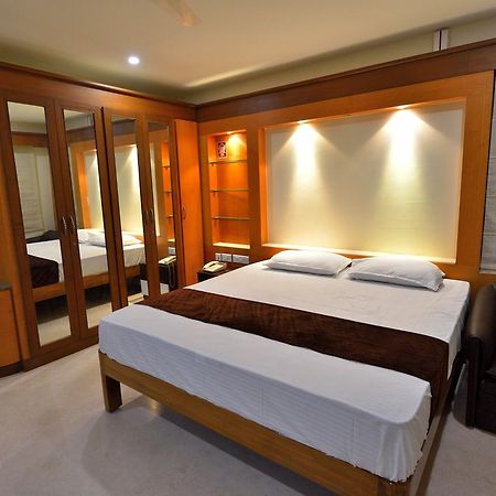 Sri Ranga Krupa Hotell Tiruchirappalli Exteriör bild