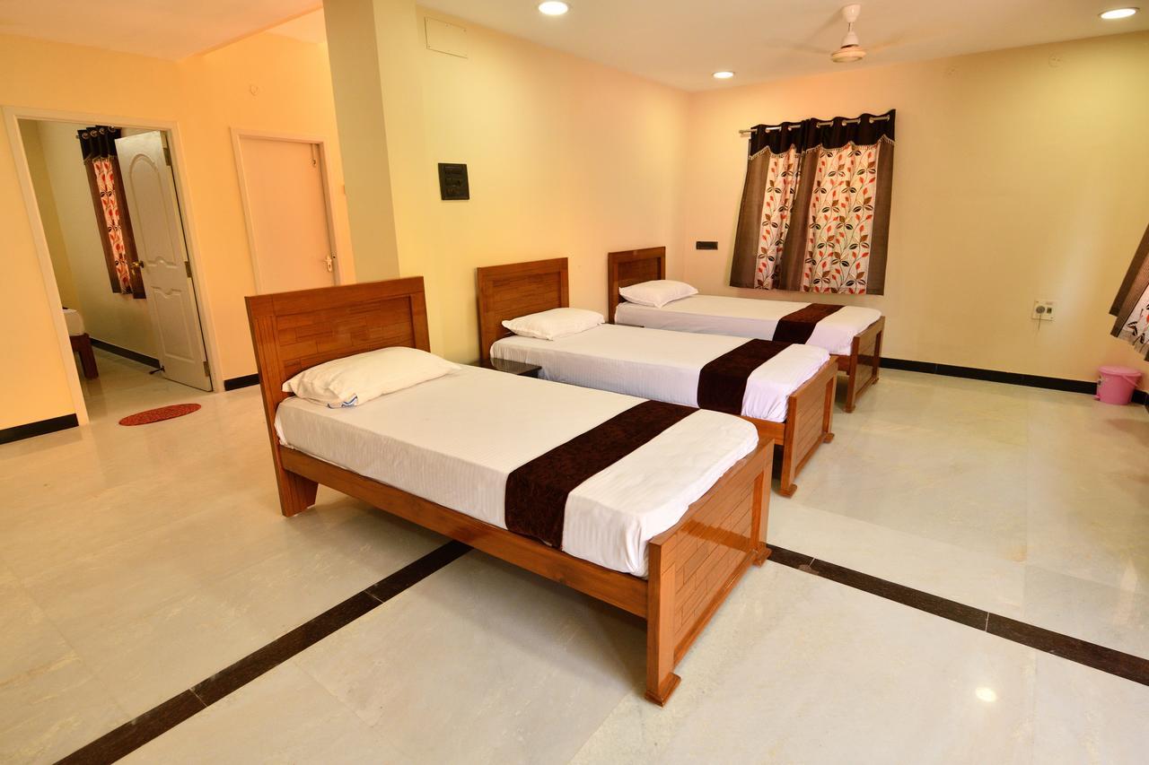 Sri Ranga Krupa Hotell Tiruchirappalli Exteriör bild